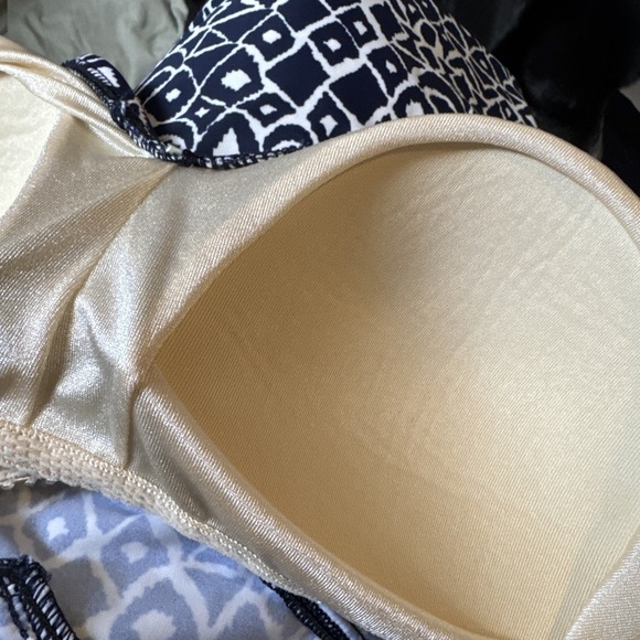 Maxine‎ of Hollywood Swimsuit 16 One Pc Blue White Floral Skirt Padded - Picture 5 of 6